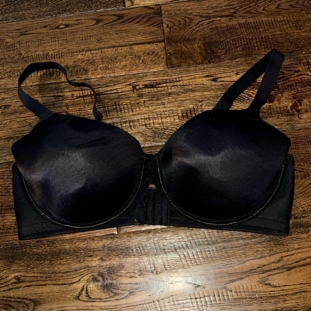 VANITY FAIR Underwire Black Bra Size 40DD